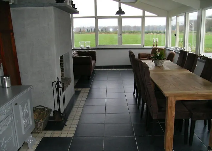 Bed Op De Reth Bed and Breakfast