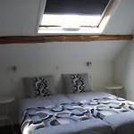 Bed Op De Reth Отель типа 